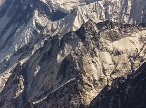 Lodowe szczyty annapurny himalaje