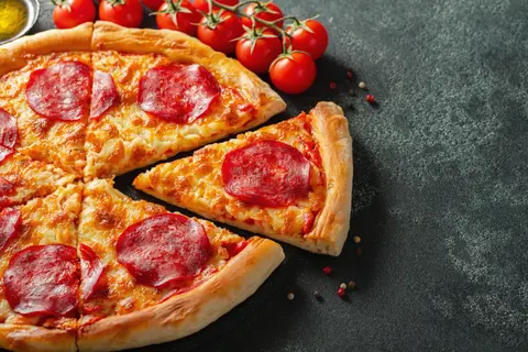 Pizza pepperoni skladniki